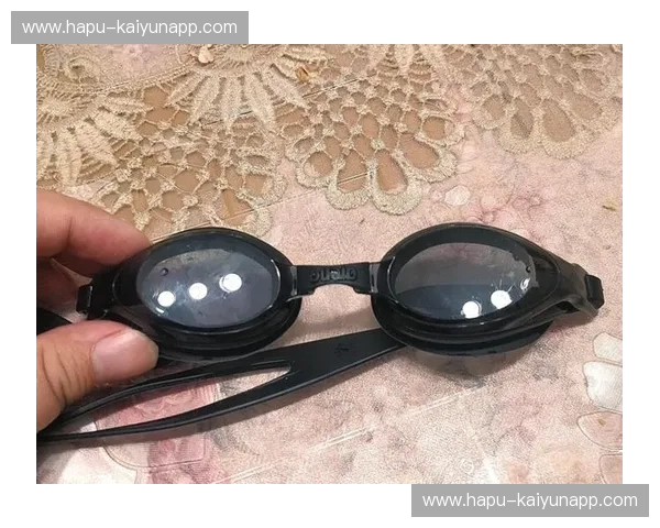 高尔夫泳镜——将精确与舒适带入每一次入水